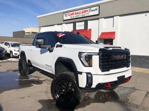 2024 GMC Sierra 2500 AT4