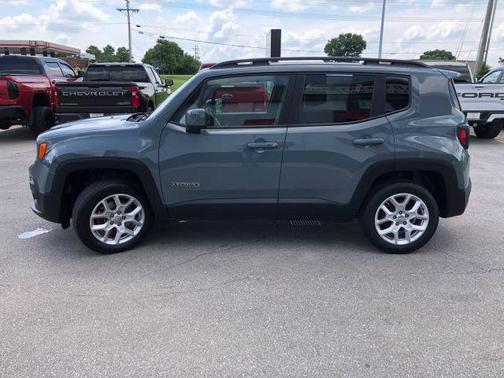 Gray 2018 Jeep Renegade Latitude