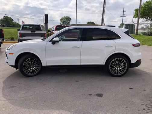 2022 Porsche Cayenne Platinum Edition