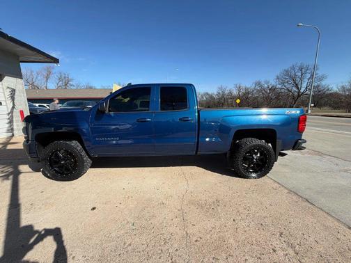 2017 Chevrolet Silverado 1500 2LT