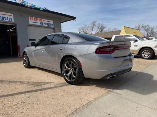 2015 Dodge Charger SXT
