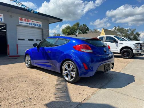2012 Hyundai Veloster Base