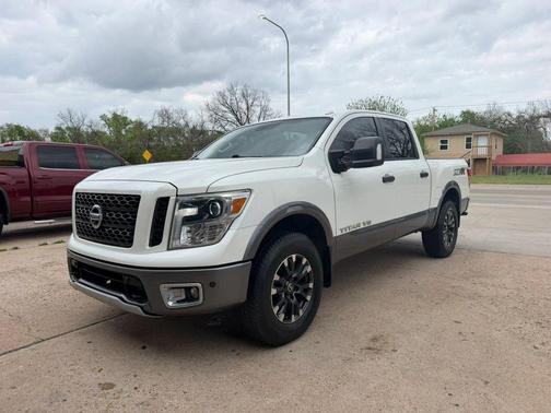 2019 Nissan Titan PRO-4X