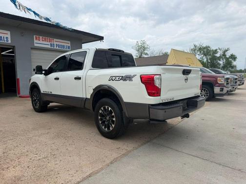 2019 Nissan Titan PRO-4X