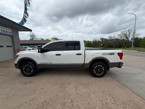 2019 Nissan Titan PRO-4X