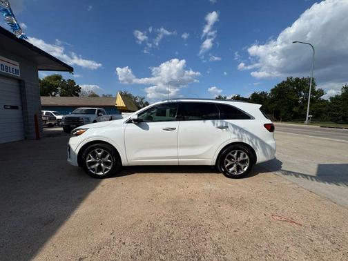 2019 Kia Sorento SX