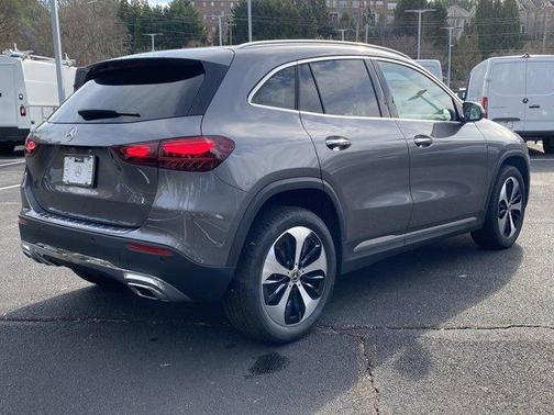2025 Mercedes-Benz GLA 250 Base