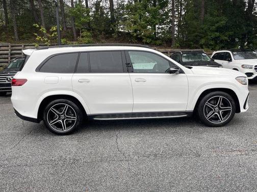 2025 Mercedes-Benz GLS 450 4MATIC
