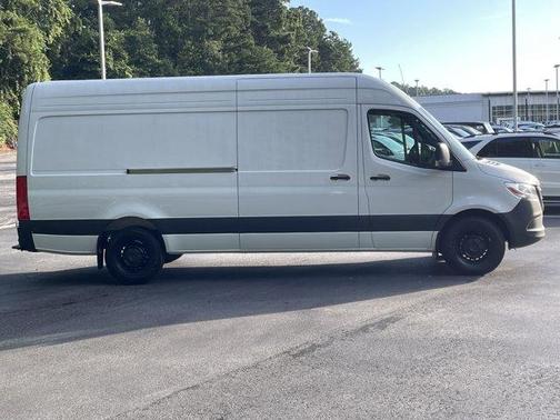 2025 Mercedes-Benz Sprinter 2500 High Roof