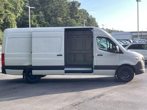 2025 Mercedes-Benz Sprinter 2500 High Roof