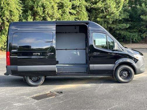 2025 Mercedes-Benz Sprinter 2500 Standard Roof