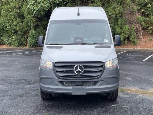 2025 Mercedes-Benz Sprinter 2500 High Roof