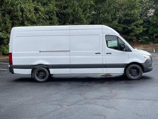 2025 Mercedes-Benz Sprinter 2500 High Roof