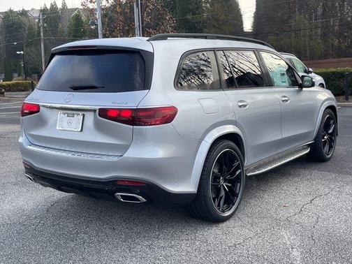 2026 Mercedes-Benz GLS 450 4MATIC