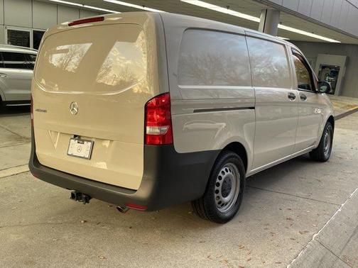 2023 Mercedes-Benz Metris Base