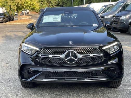 2026 Mercedes-Benz GLC 300 Base