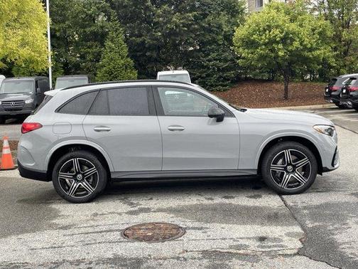 2026 Mercedes-Benz GLC 300 Base