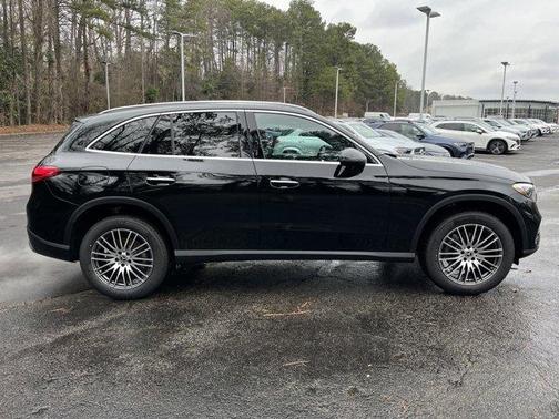 2025 Mercedes-Benz GLC 300 Base