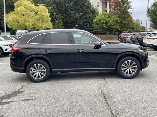 2026 Mercedes-Benz GLC 300 Base