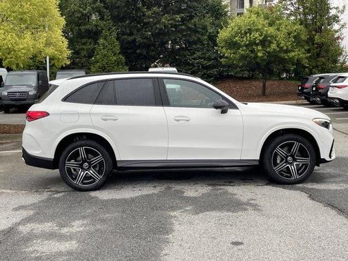 2026 Mercedes-Benz GLC 300 Base