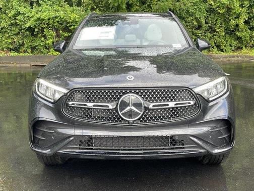 2025 Mercedes-Benz GLC 350e Base 4MATIC