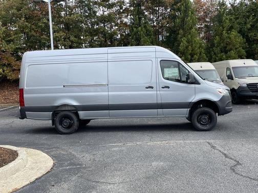 2025 Mercedes-Benz Sprinter 2500 High Roof
