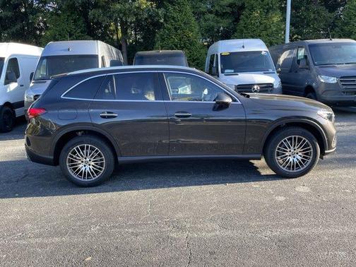 2026 Mercedes-Benz GLC 300 Base
