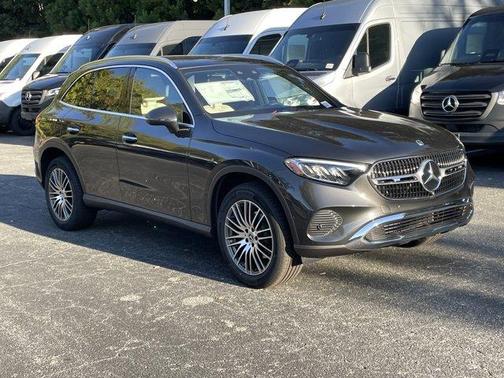 2026 Mercedes-Benz GLC 300 Base