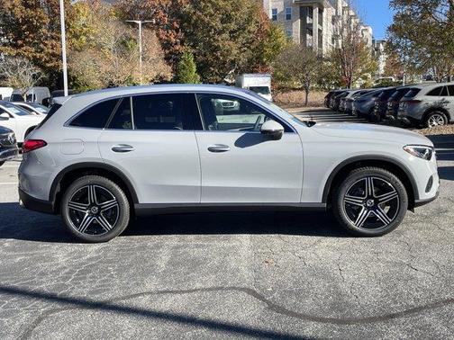 2026 Mercedes-Benz GLC 300 Base