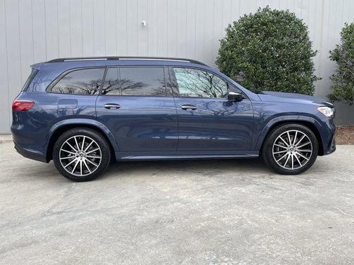 2025 Mercedes-Benz GLS 450 4MATIC