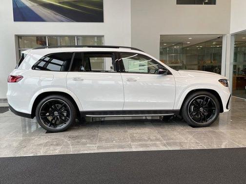 2025 Mercedes-Benz GLS 450 4MATIC