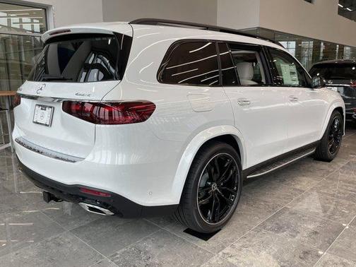 2025 Mercedes-Benz GLS 450 4MATIC