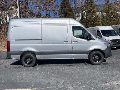 2026 Mercedes-Benz Sprinter 2500 Standard Roof