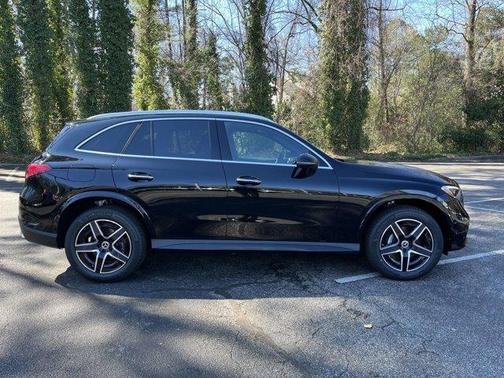 2025 Mercedes-Benz GLC 300 Base