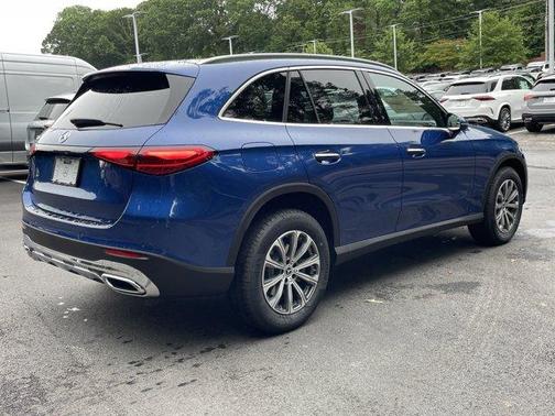 2025 Mercedes-Benz GLC 300 Base