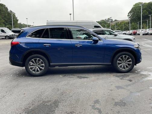 2025 Mercedes-Benz GLC 300 Base