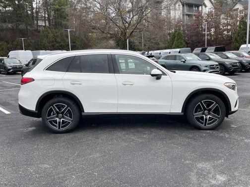 2026 Mercedes-Benz GLC 300 Base