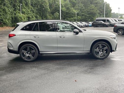 2025 Mercedes-Benz GLC 300 Base