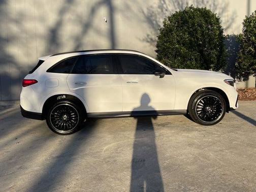 2025 Mercedes-Benz GLC 300 Base