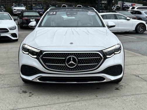 MANUFAKTUR Moonlight White Metallic 2024 Mercedes-Benz E-Class E 450 4MATIC