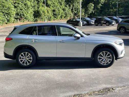 2025 Mercedes-Benz GLC 300 Base