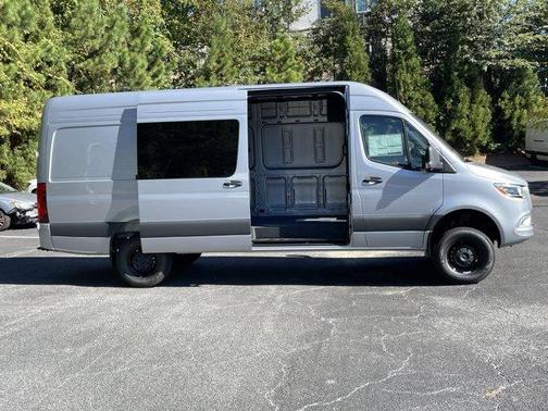 2026 Mercedes-Benz Sprinter 2500 HIGH ROOF HO 170