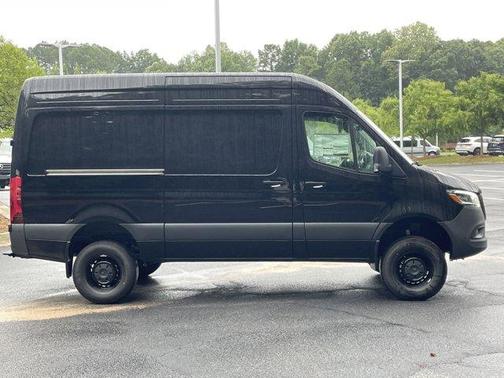2025 Mercedes-Benz Sprinter 2500 Standard Roof