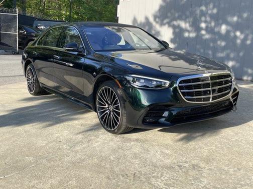 Emerald Green 2022 Mercedes-Benz S-Class S 580 4MATIC