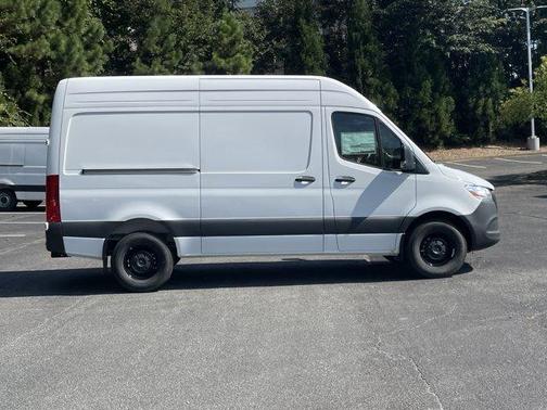 2025 Mercedes-Benz Sprinter 2500 Standard Roof