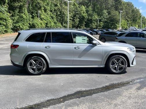 2025 Mercedes-Benz GLS 450 4MATIC