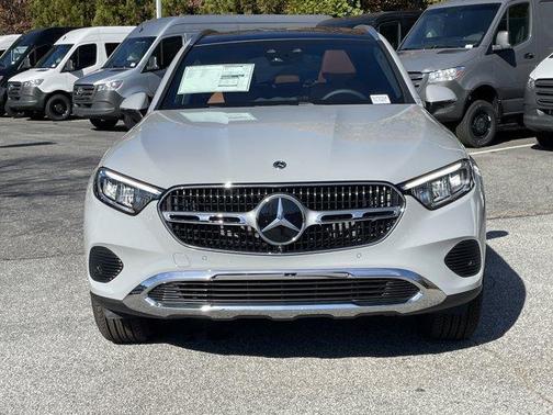 2026 Mercedes-Benz GLC 300 Base