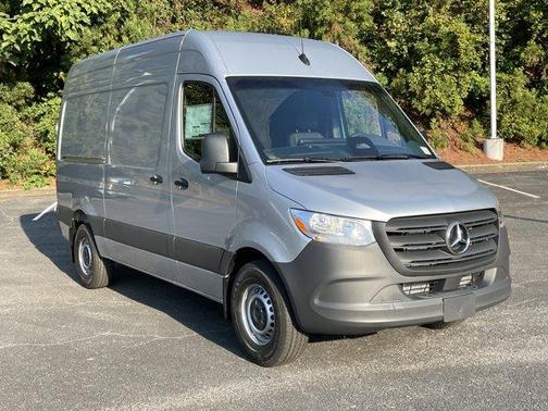 2025 Mercedes-Benz Sprinter 2500 Standard Roof