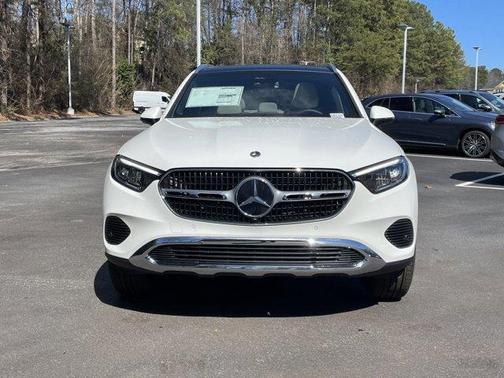 2025 Mercedes-Benz GLC 300 Base
