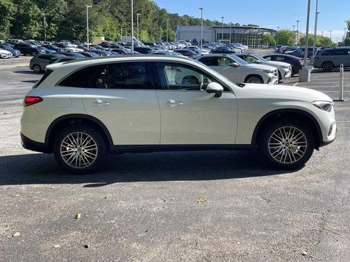 2025 Mercedes-Benz GLC 300 Base